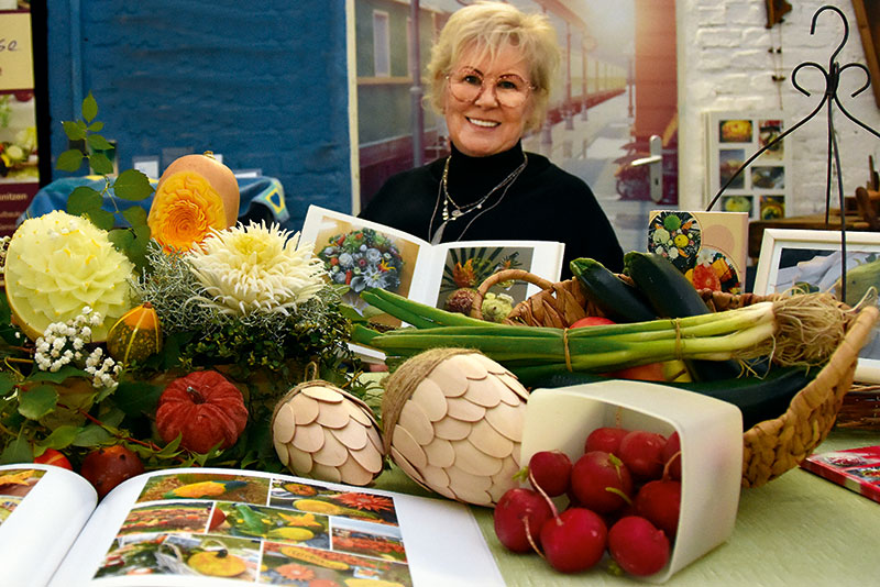 Foto von Petra Bittner, Obst- und Gemüse-Schnitzerin, Ahrensfelde