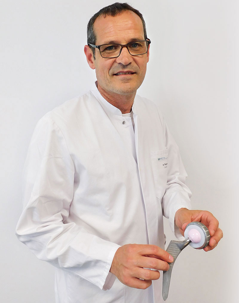 Foto von Andreas Pappas und Chefarzt Orthopädie und Unfallchirurgie von der Firma Havelland Kliniken GmbH