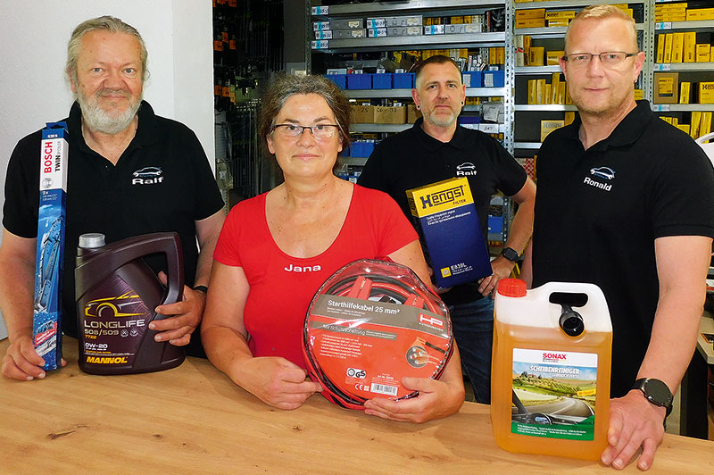 Foto von Jana Raeder und Ralf Raeder von der Firma KfzTeilShop